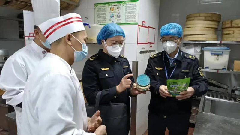 成都食品代工选哪家？揭秘靠谱工厂的四大标准**