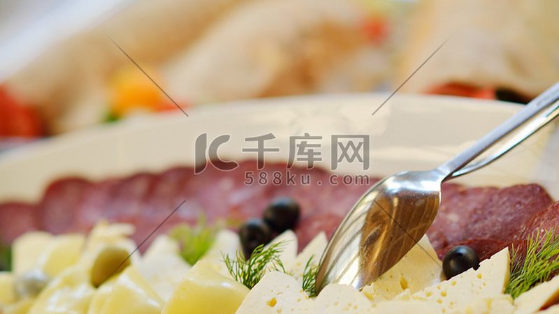 办公室小零食，如何选择健康又美味的饼干？**